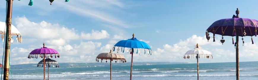 Strand met parasols, Seminyak