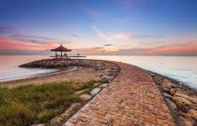Sanur in Bali hutje in het water