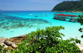 Strand van Perhentian Islands aan de oostkust van Maleisië