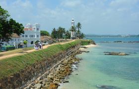 De kust van Sri Lanka
