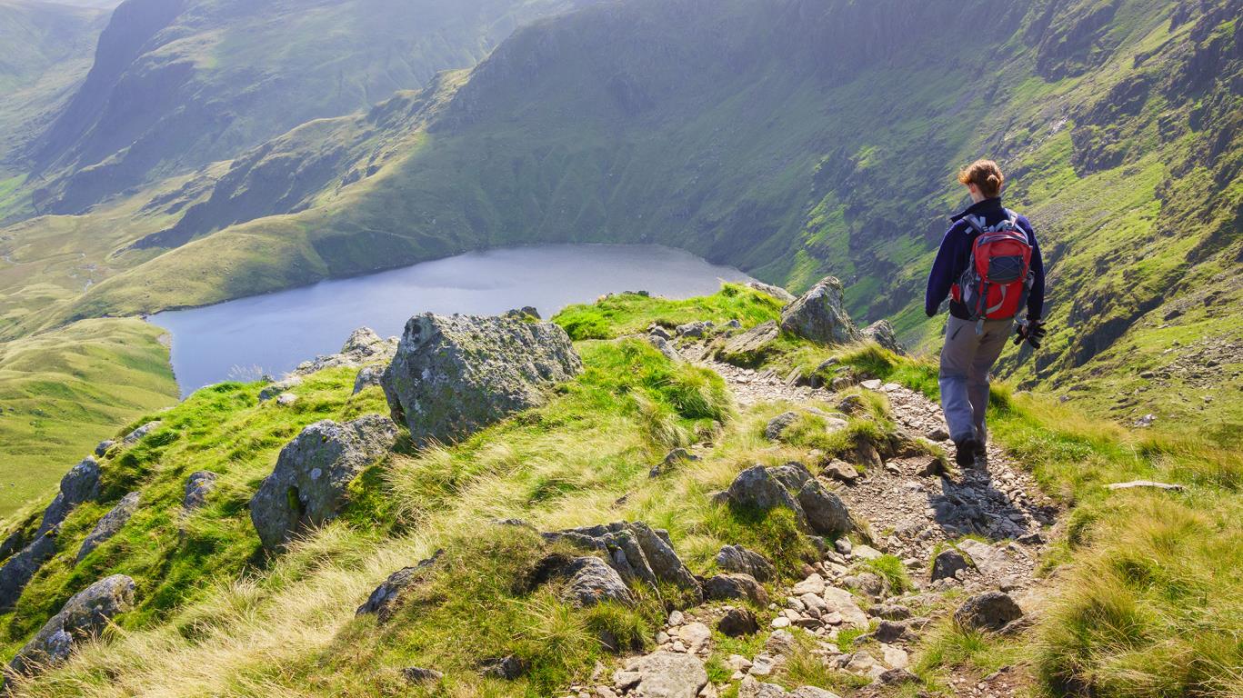 Een vrouw in de Lake District