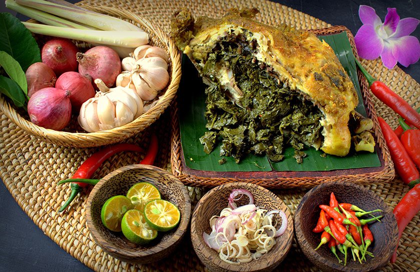The Kayon Resort Restaurant ayam betutu